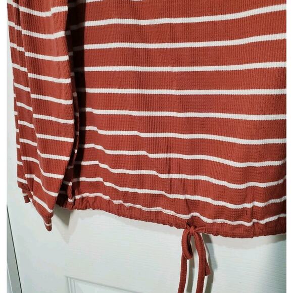 Nine West Women’s Long Sleeve Striped Top – Size XL – Rust & White – Tie Hem - Picture 2 of 9